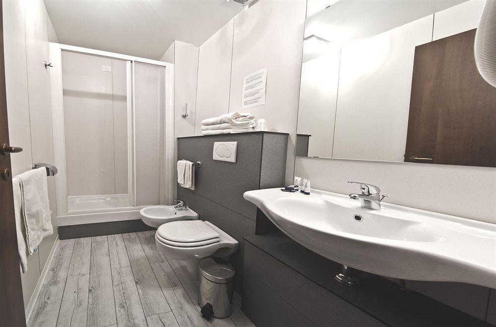 Colombo Apartments Сан Ремо Екстериор снимка